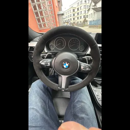 BMW Lenkrad Alcantara Multilayer weisse Naht - Lenkrad beziehen Basel Express-Service Uzwil